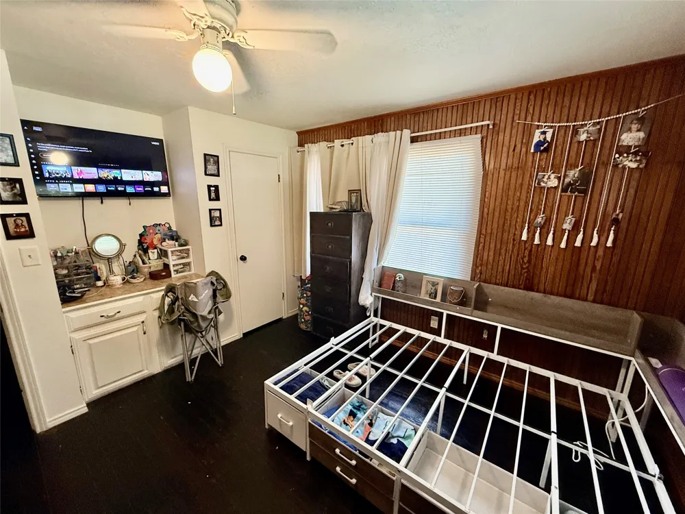 922 Plum Street Graham, TX 76450