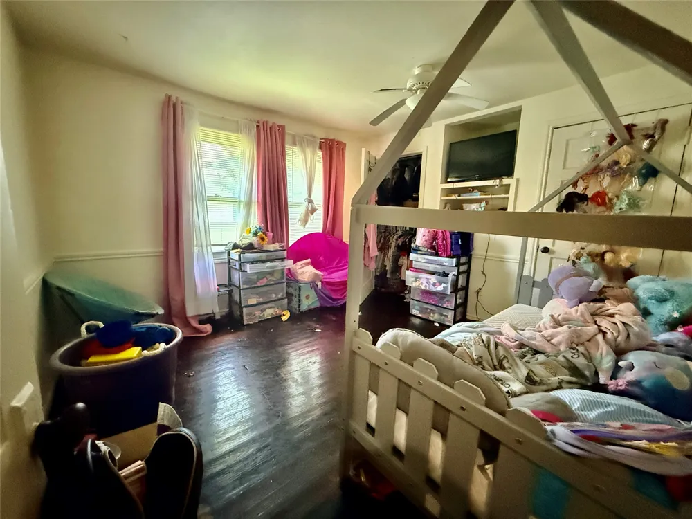 922 Plum Street Graham, TX 76450
