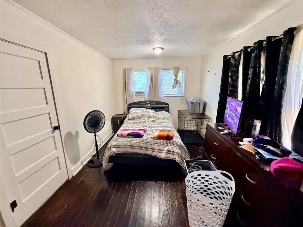 922 Plum Street Graham, TX 76450