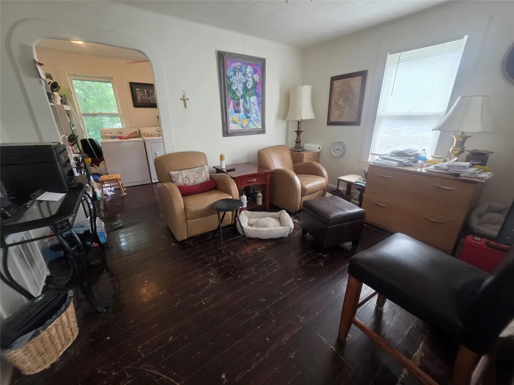 922 Plum Street Graham, TX 76450