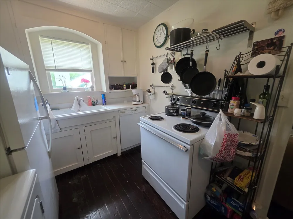 922 Plum Street Graham, TX 76450