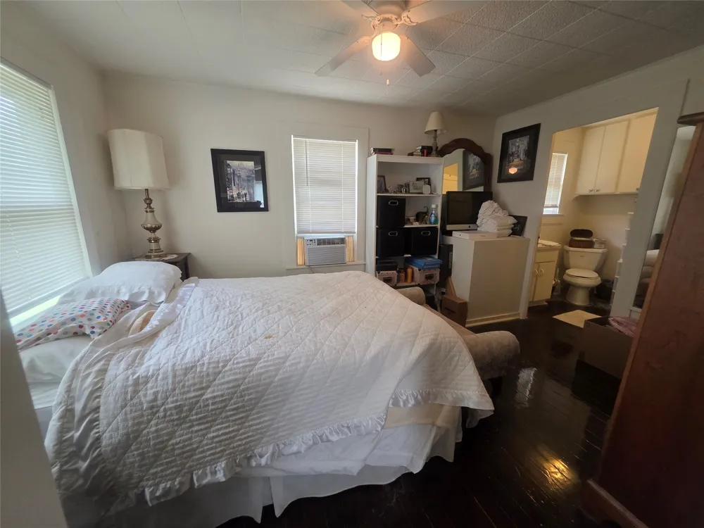 922 Plum Street Graham, TX 76450