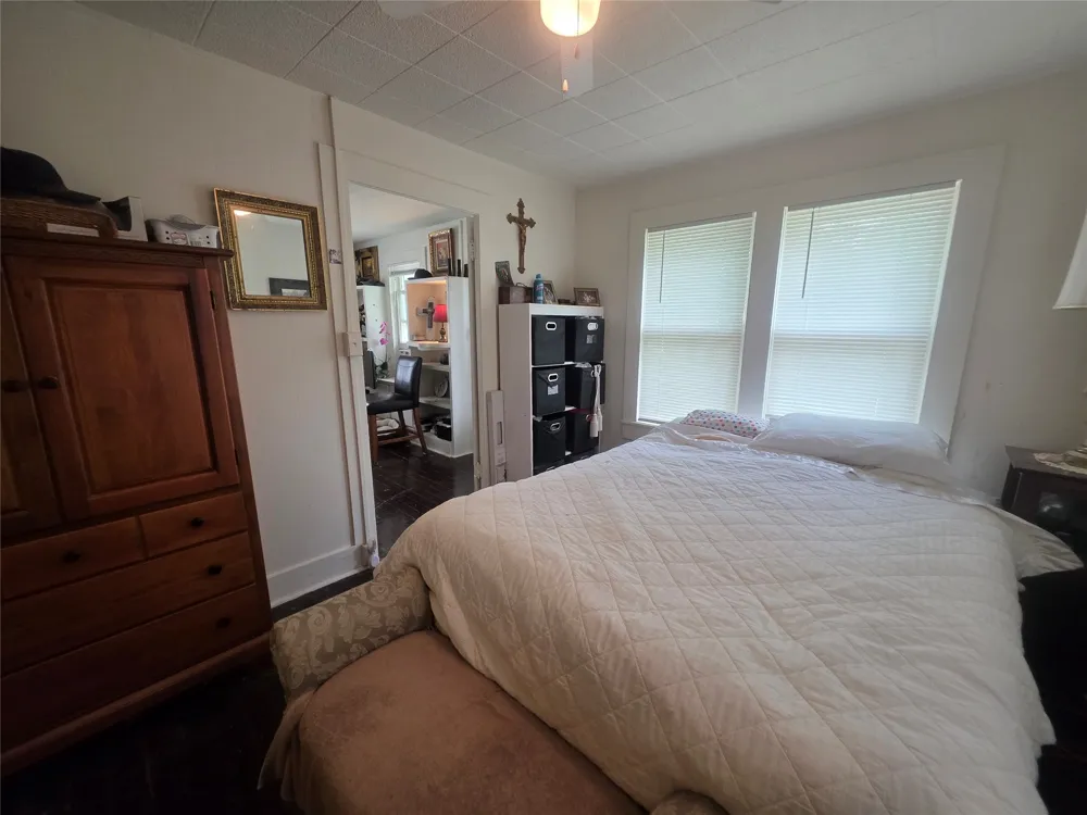922 Plum Street Graham, TX 76450