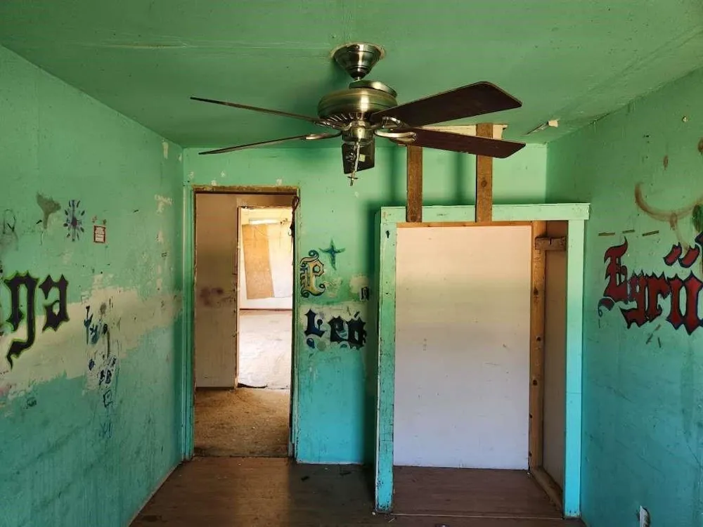 1029 Avenue J Tahoka, TX 79373
