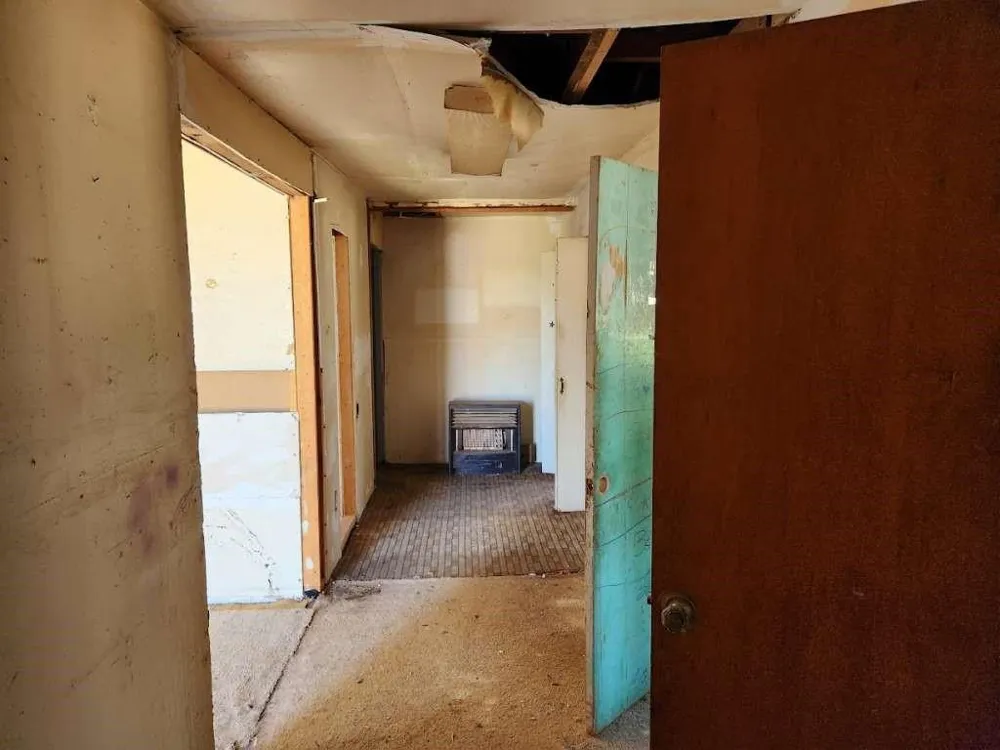 1029 Avenue J Tahoka, TX 79373