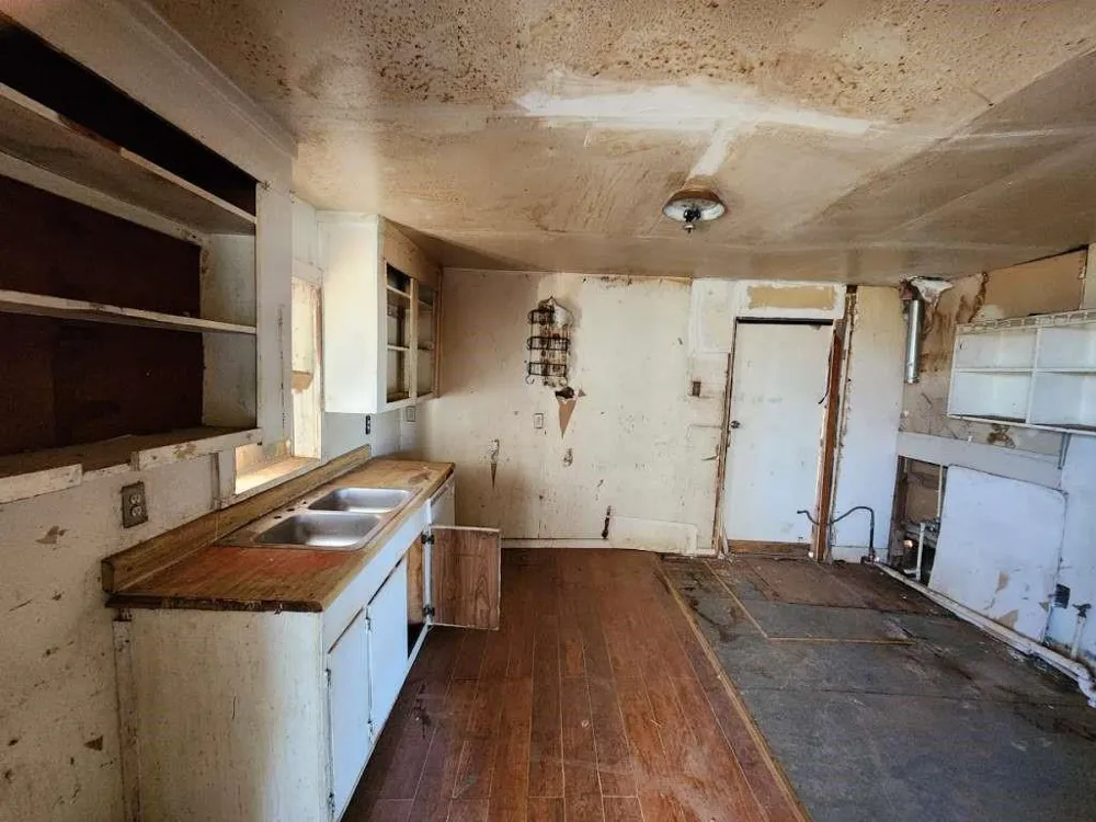 1029 Avenue J Tahoka, TX 79373