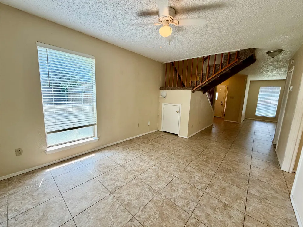 1301 Lovell Drive Arlington, TX 76012
