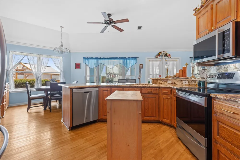 414 County Road 437 Eddy, TX 76524