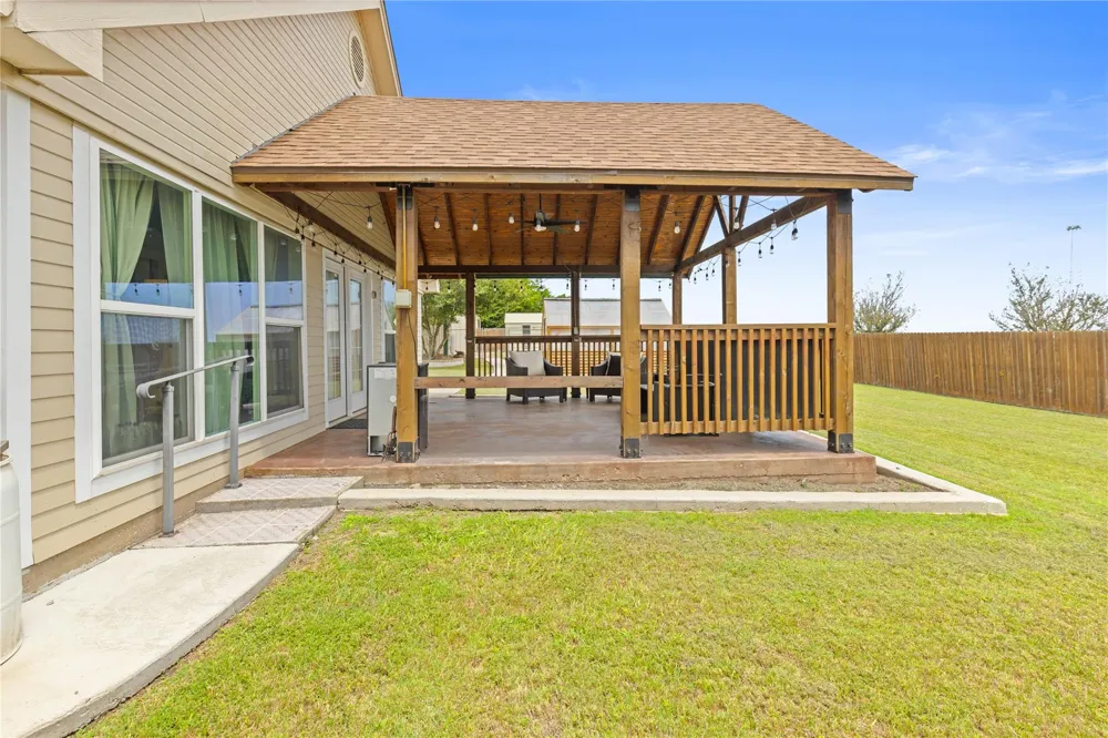 414 County Road 437 Eddy, TX 76524