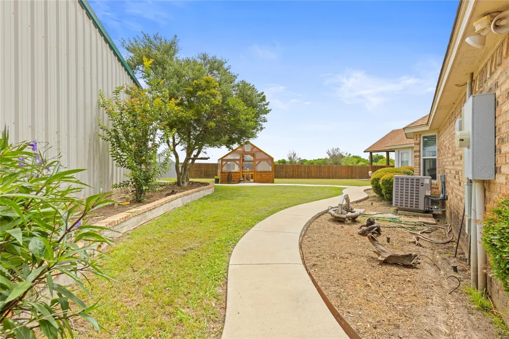 414 County Road 437 Eddy, TX 76524
