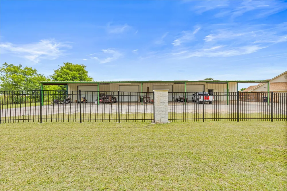 414 County Road 437 Eddy, TX 76524