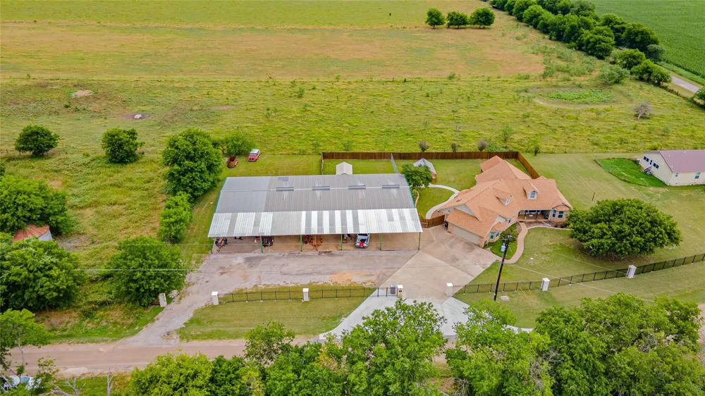 414 County Road 437 Eddy, TX 76524