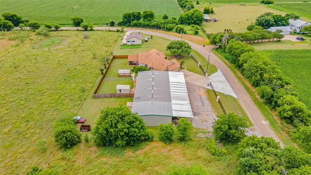 414 County Road 437 Eddy, TX 76524