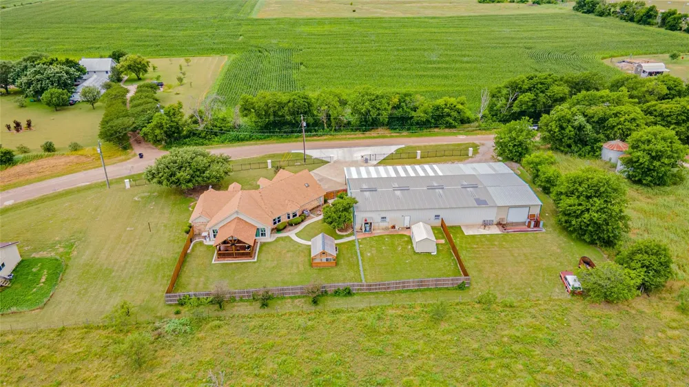 414 County Road 437 Eddy, TX 76524