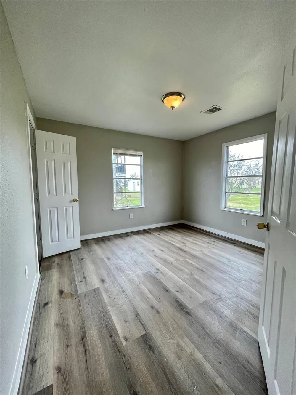 327 W 7th Street Freeport, TX 77541