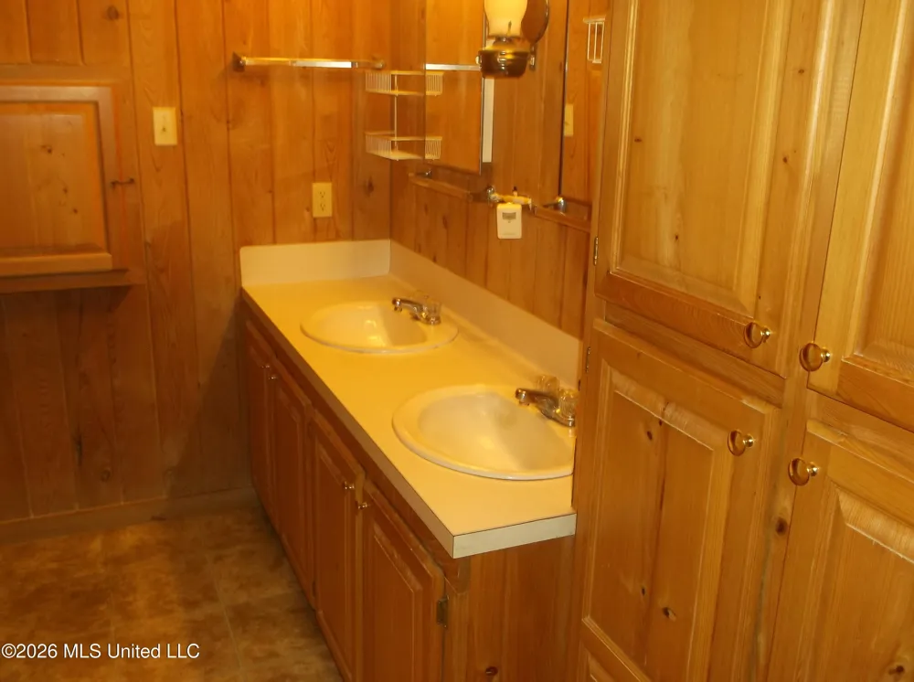 1090 Moak Road Summit, MS 39666