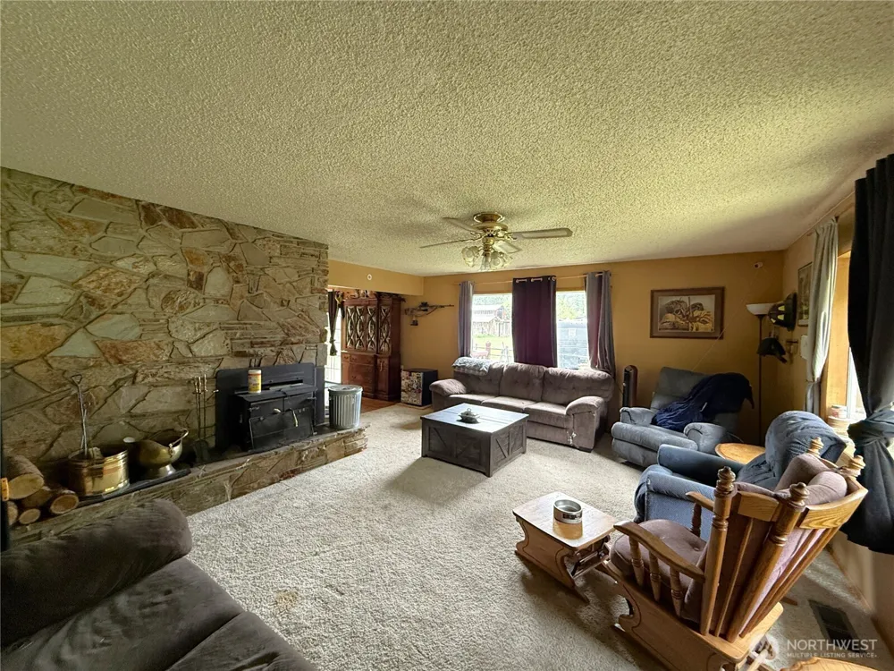1742 Toroda Creek Road Wauconda, WA 98859