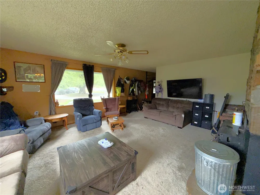 1742 Toroda Creek Road Wauconda, WA 98859