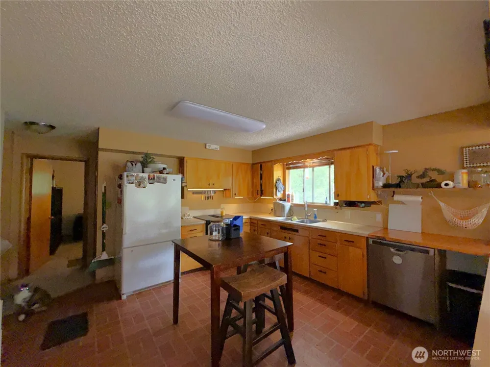 1742 Toroda Creek Road Wauconda, WA 98859
