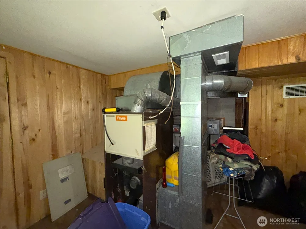 1742 Toroda Creek Road Wauconda, WA 98859
