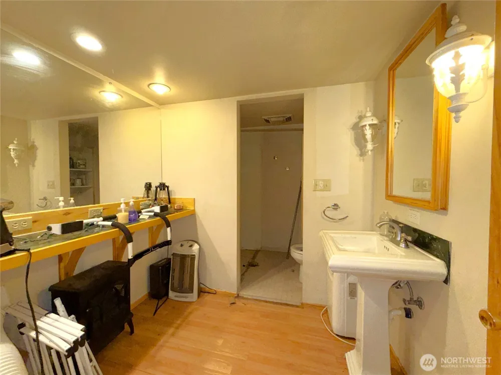 1742 Toroda Creek Road Wauconda, WA 98859
