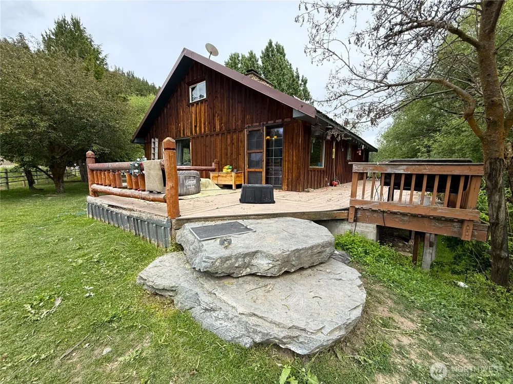 1742 Toroda Creek Road Wauconda, WA 98859