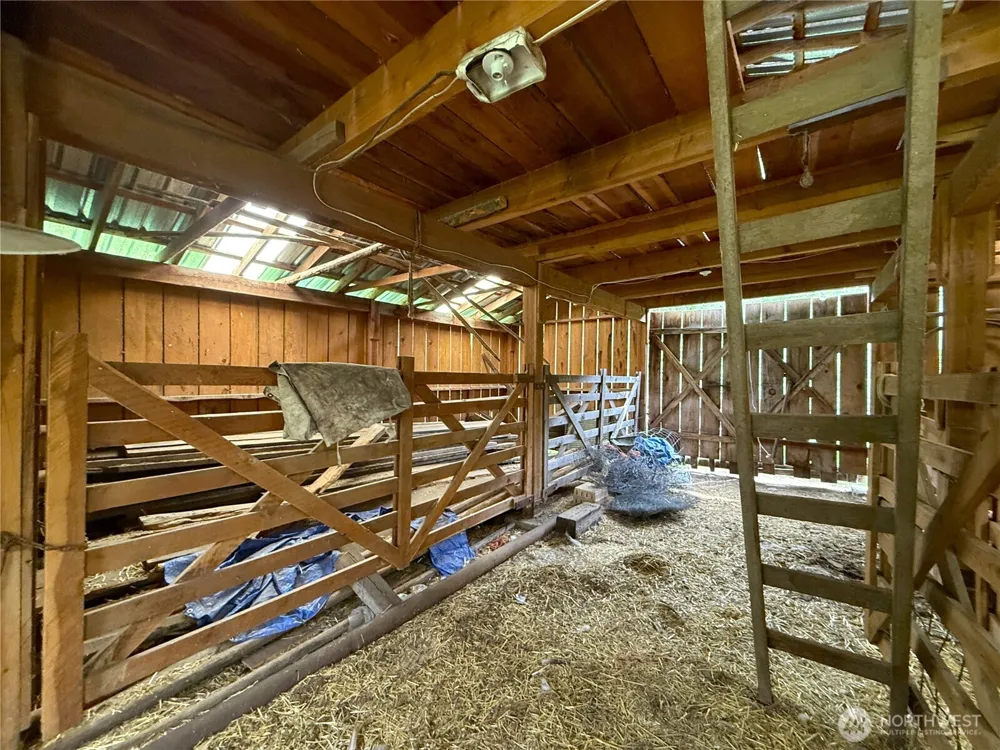 1742 Toroda Creek Road Wauconda, WA 98859