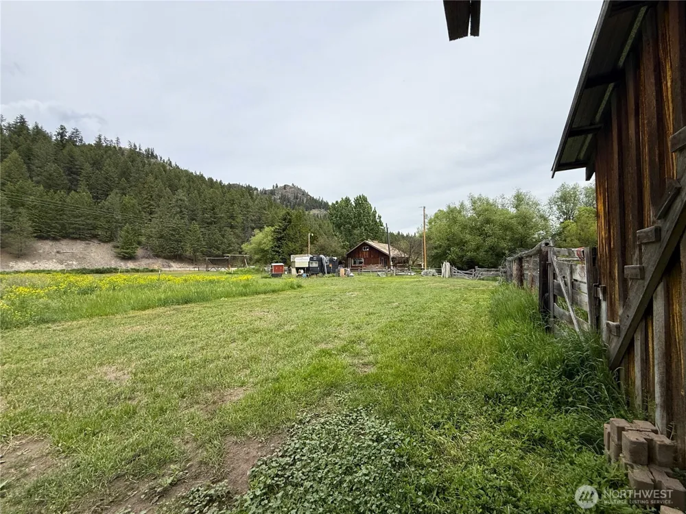 1742 Toroda Creek Road Wauconda, WA 98859
