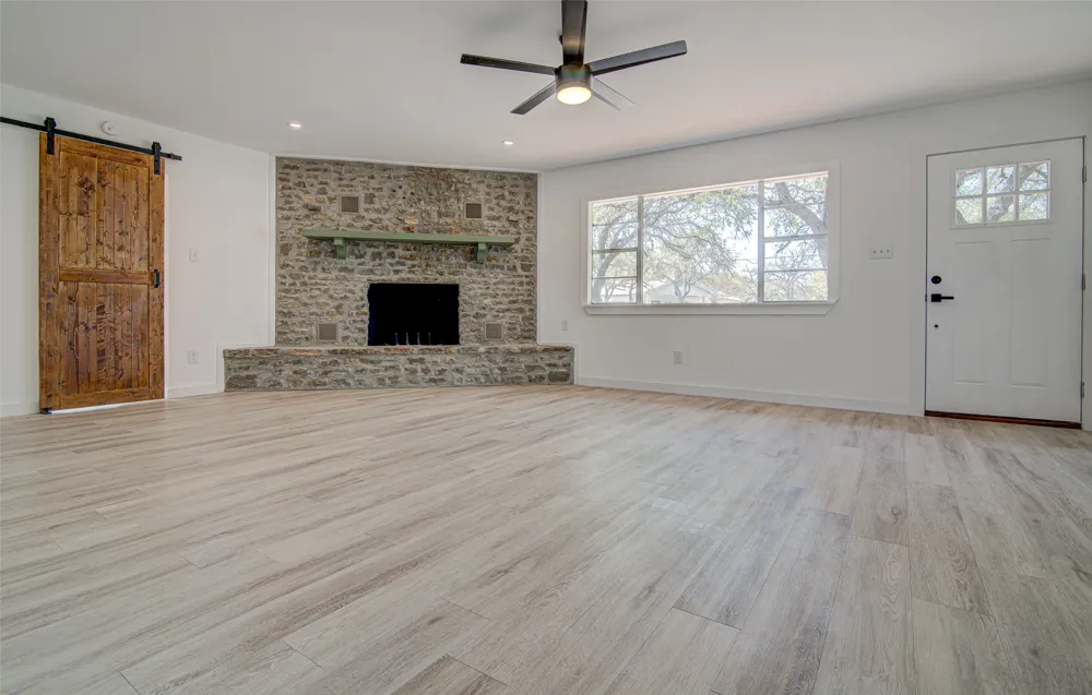 207 Haley Johnson City, TX 78636