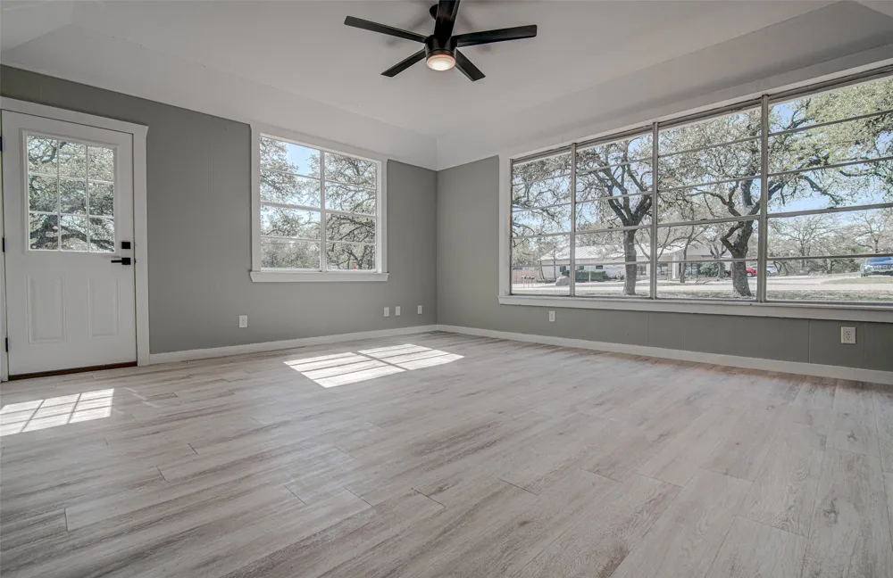 207 Haley Johnson City, TX 78636