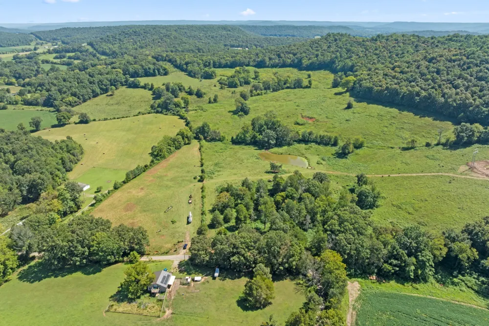 1380 Conrad Templeton Rd Quebeck, TN 38579