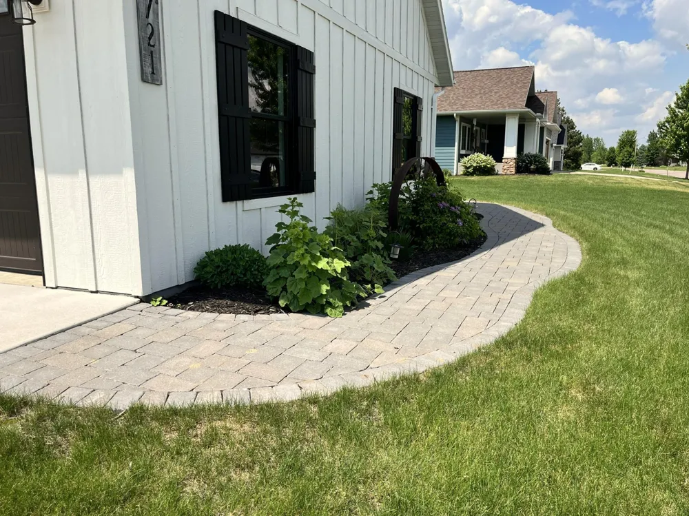 721 St James Circle Litchfield, MN 55355