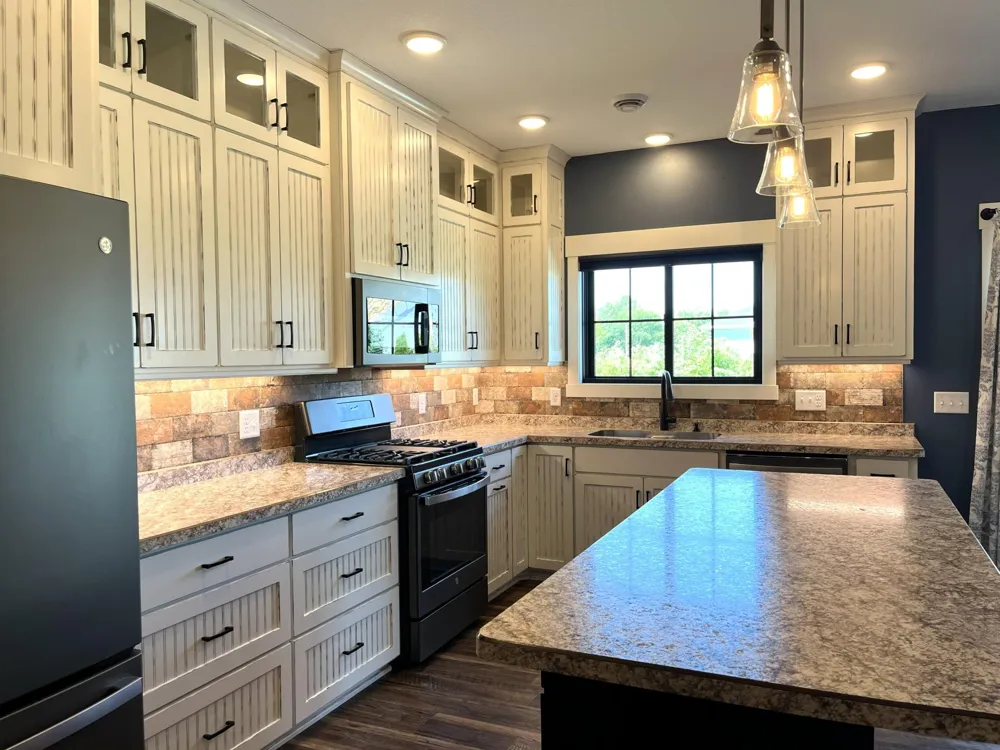 721 St James Circle Litchfield, MN 55355