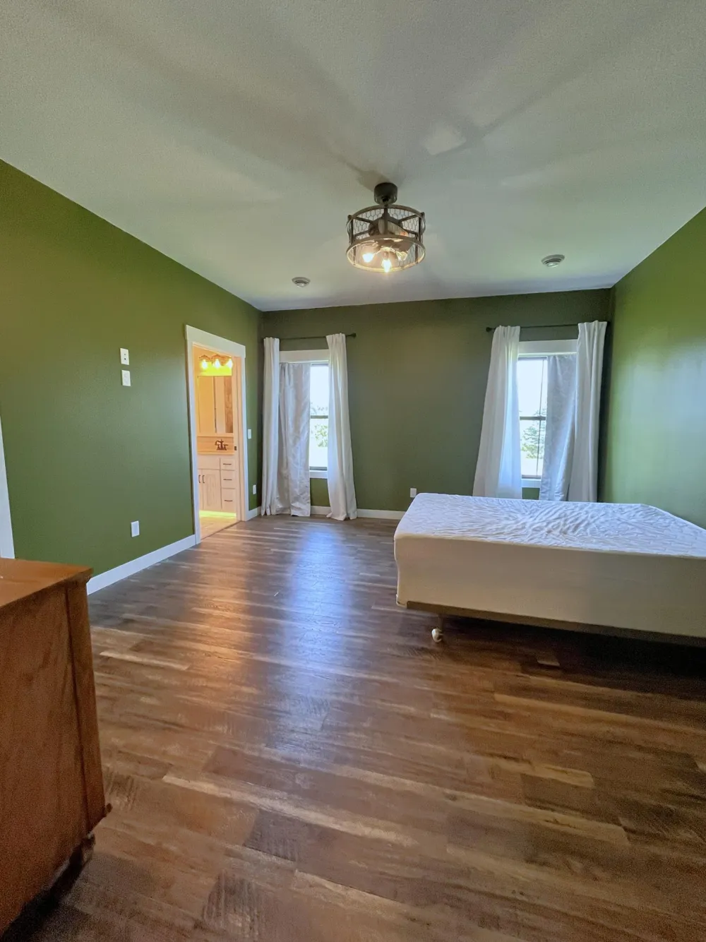 721 St James Circle Litchfield, MN 55355