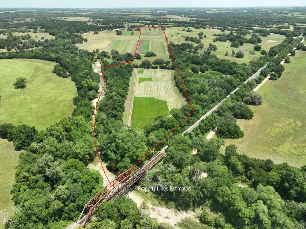 6238 Kovar Road Fayetteville, TX 78940