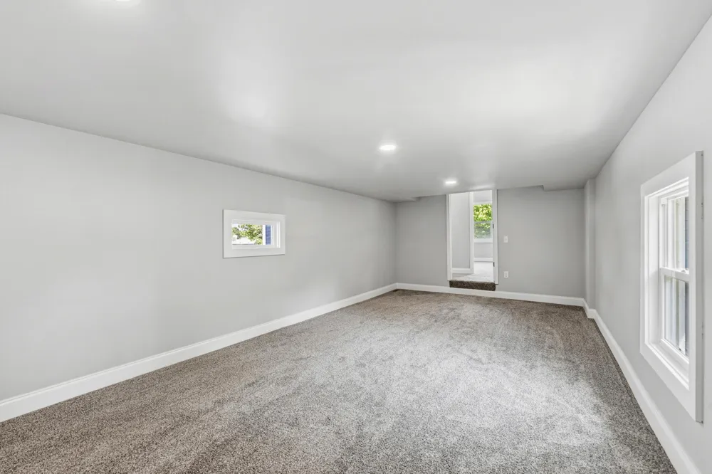 18 Franklin Street Hartford, MI 49057