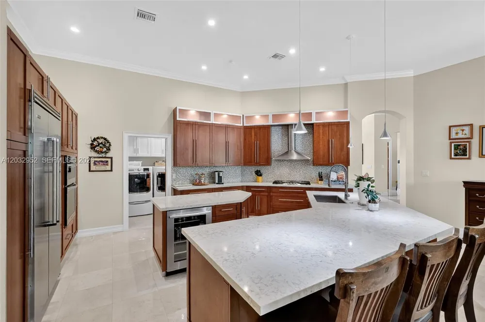 8920 SW 162nd Ter Palmetto Bay, FL 33157
