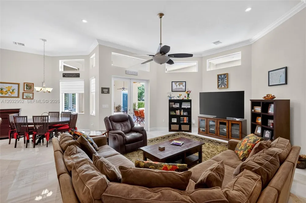 8920 SW 162nd Ter Palmetto Bay, FL 33157