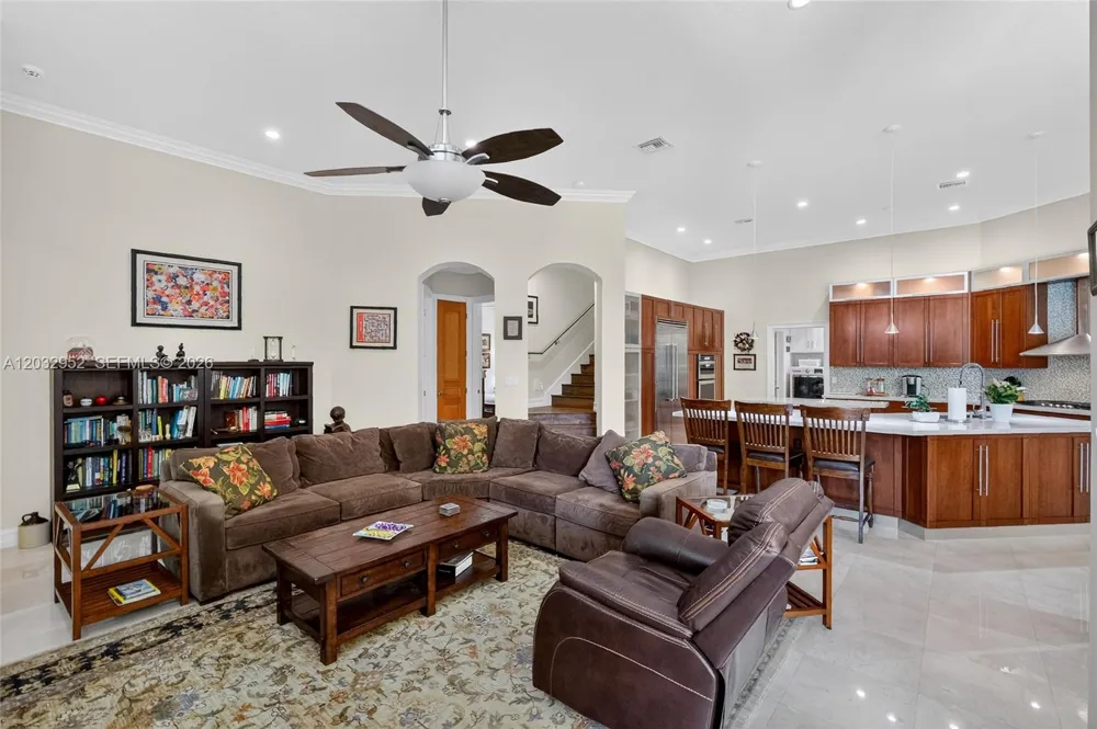 8920 SW 162nd Ter Palmetto Bay, FL 33157