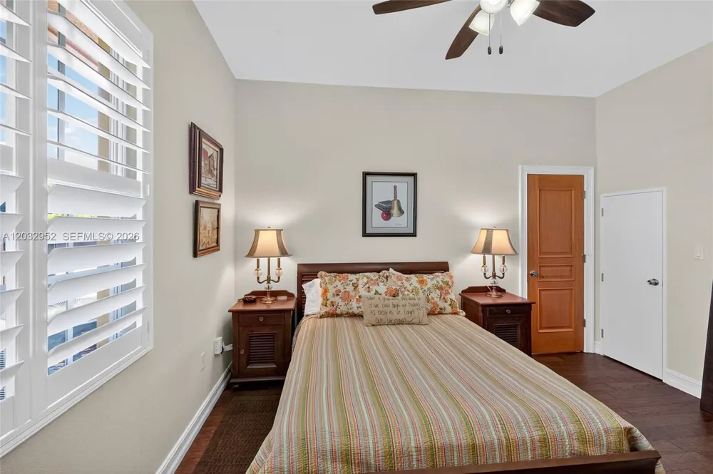 8920 SW 162nd Ter Palmetto Bay, FL 33157