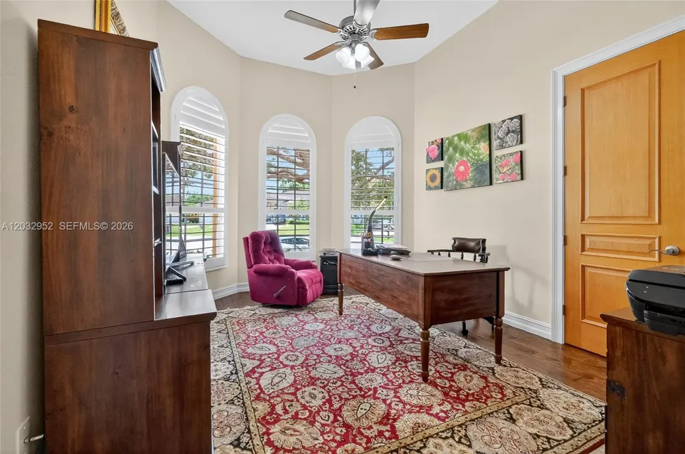 8920 SW 162nd Ter Palmetto Bay, FL 33157