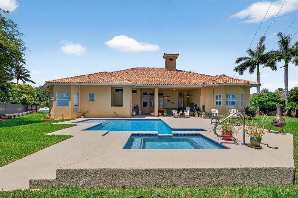 8920 SW 162nd Ter Palmetto Bay, FL 33157