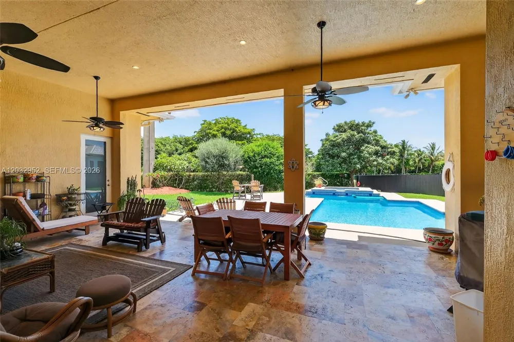 8920 SW 162nd Ter Palmetto Bay, FL 33157