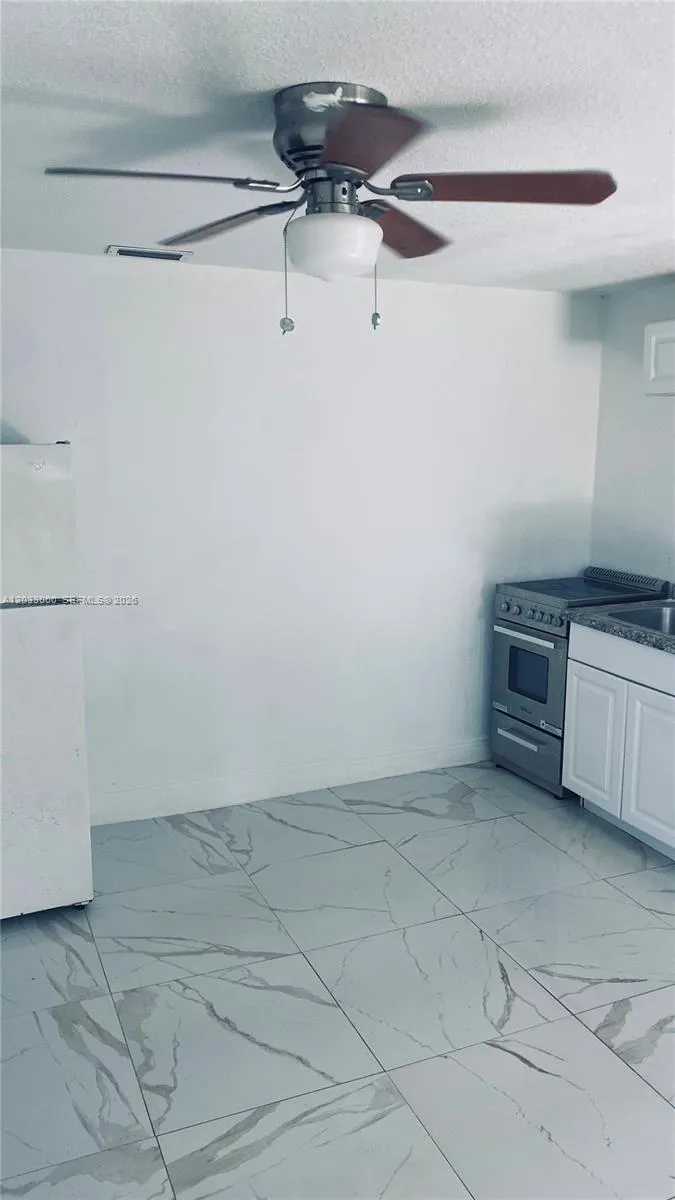 1120 NW 147th St #0 Miami, FL 33168
