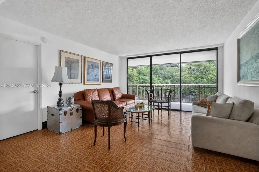2901 S Bayshore Dr #4A Miami, FL 33133