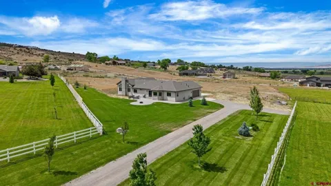 65414 Sunridge Court
