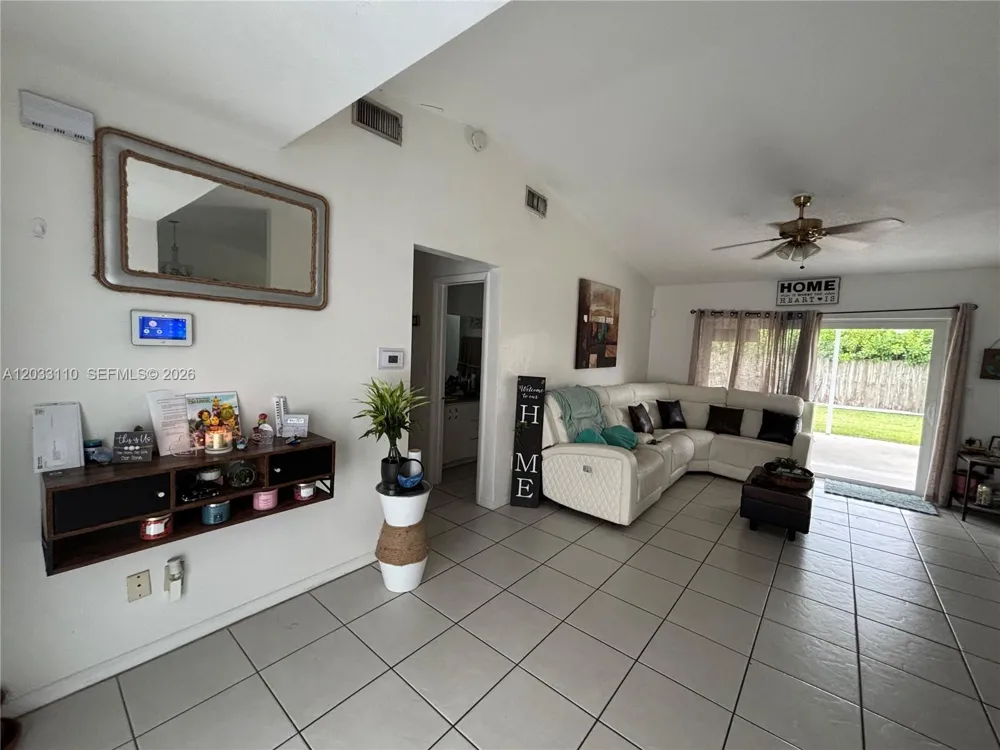 11104 SW 155th Ter Miami, FL 33157