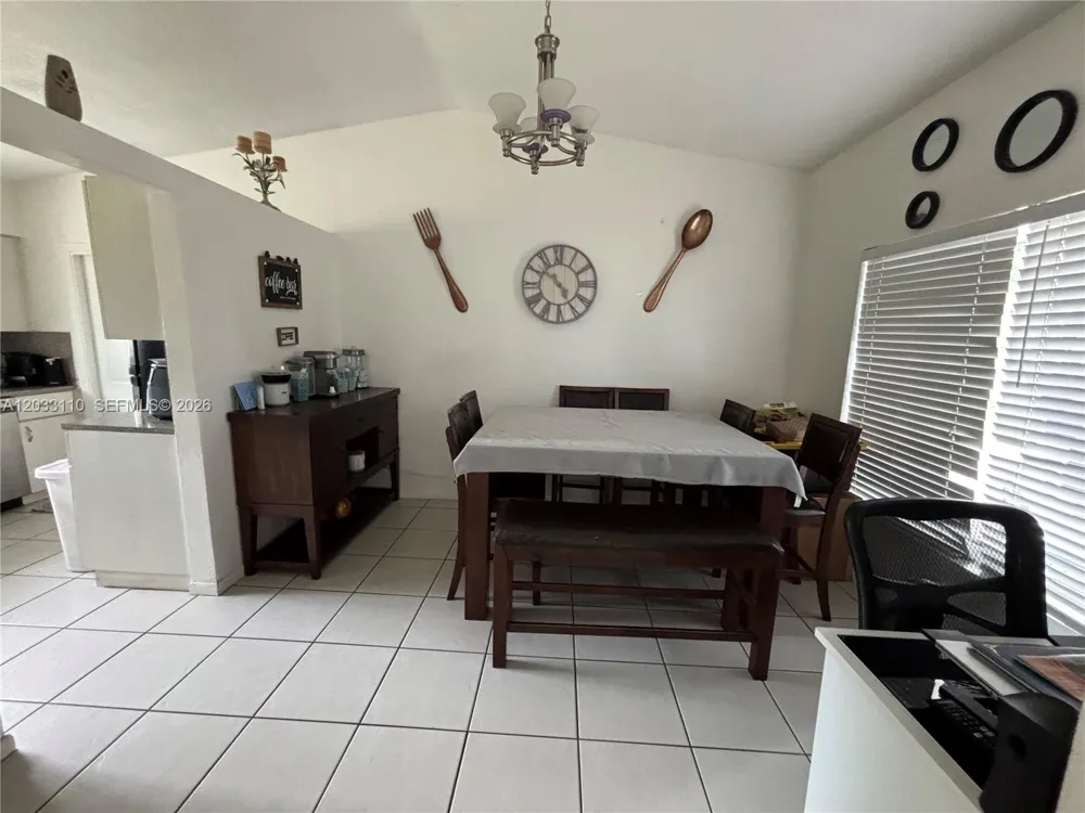 11104 SW 155th Ter Miami, FL 33157