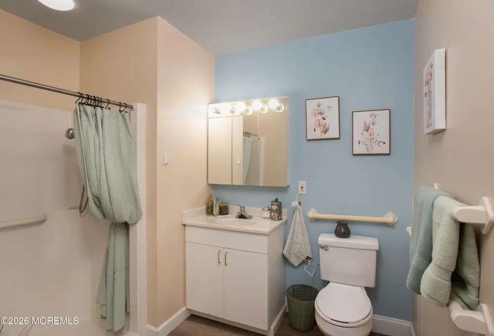 2 Kathleen Drive Jackson, NJ 08527