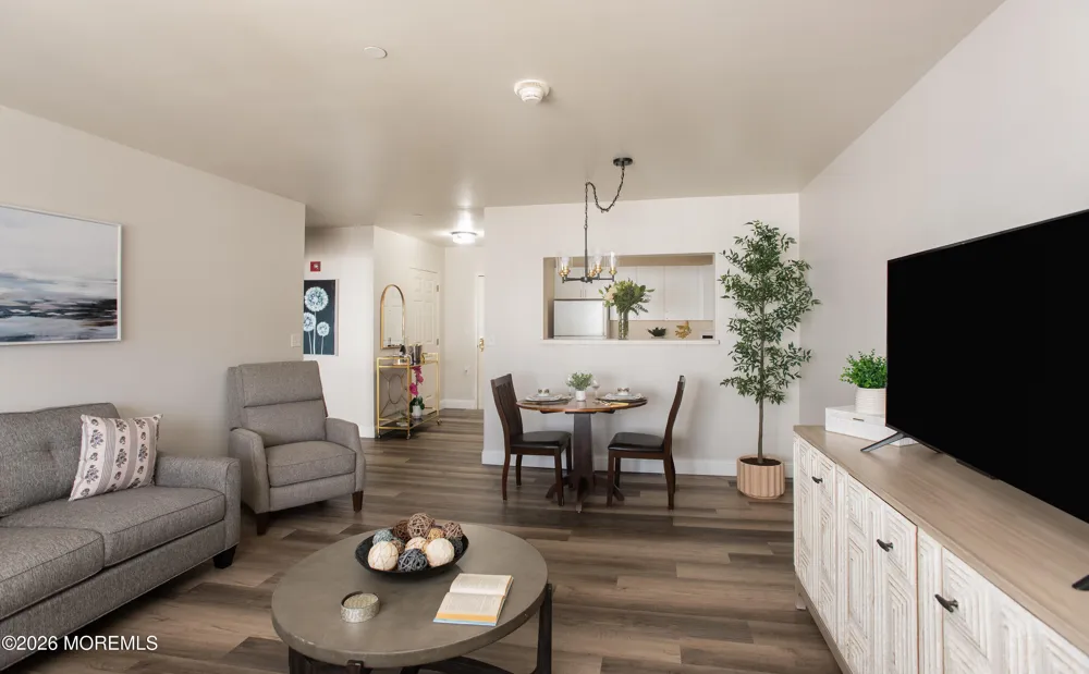 2 Kathleen Drive Jackson, NJ 08527